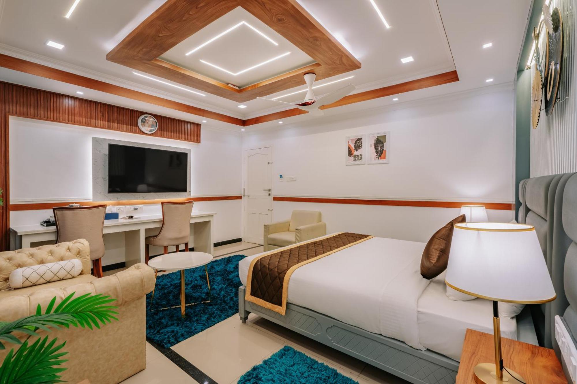 Excellency Airport Hotel Kochi Luaran gambar
